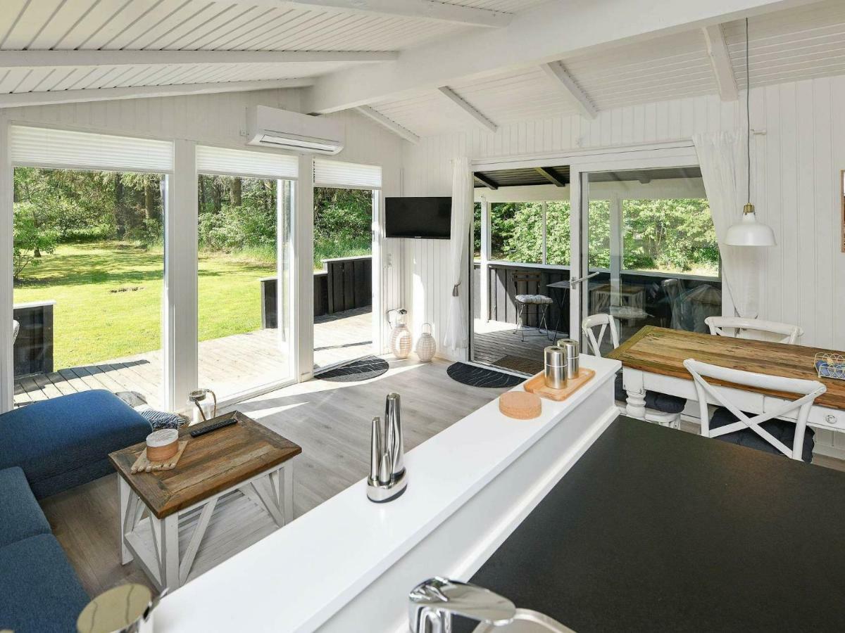 5 Person Holiday Home In Oksb L Dyreby Eksteriør billede