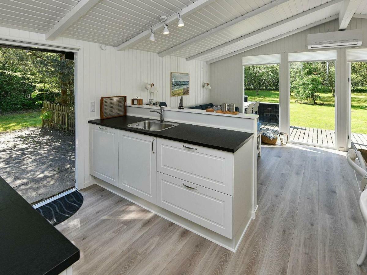 5 Person Holiday Home In Oksb L Dyreby Eksteriør billede