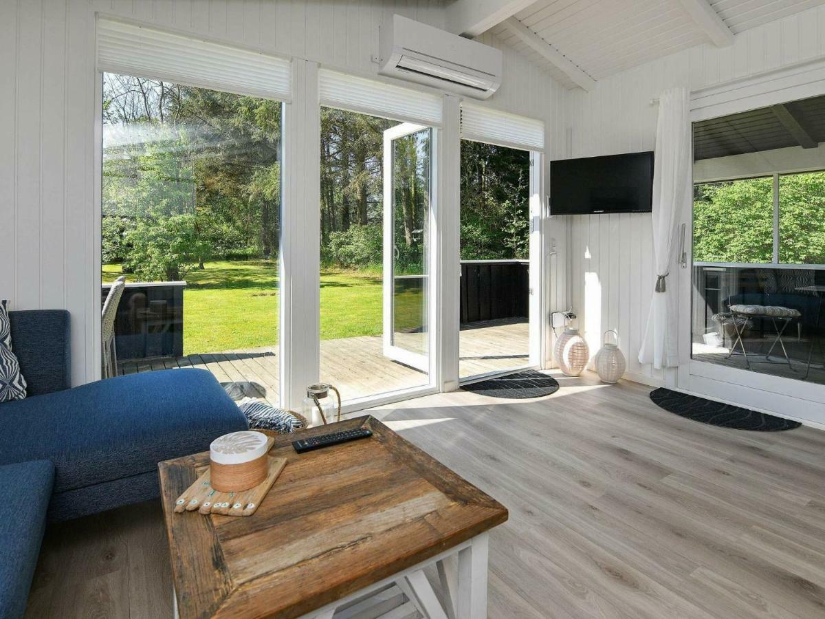 5 Person Holiday Home In Oksb L Dyreby Eksteriør billede